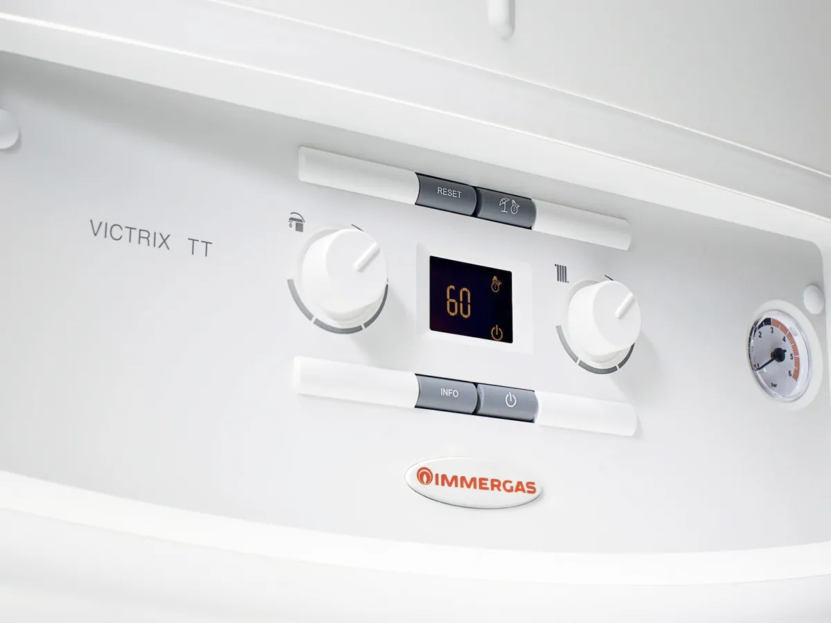 Cazan pe gaz in condensare IMMERGAS Victrix TT 24 kW
