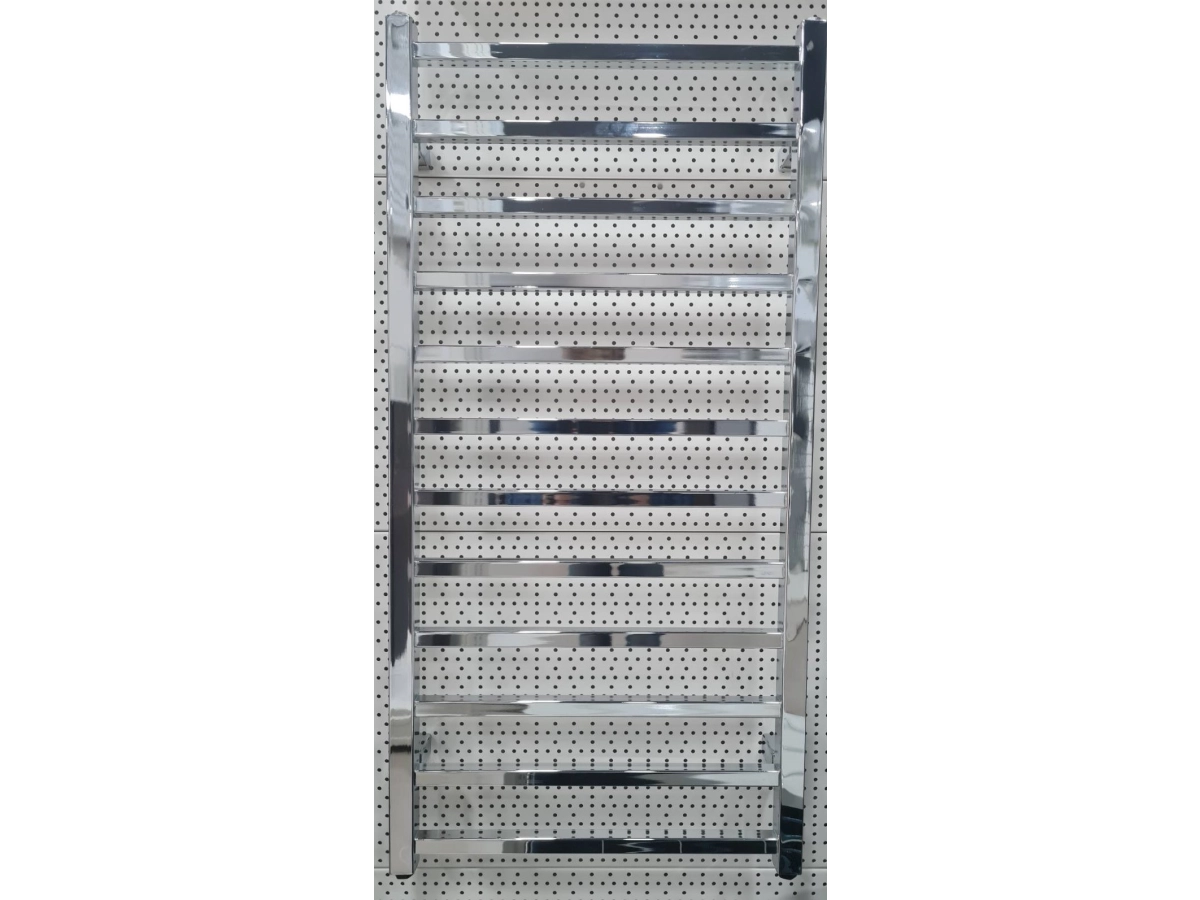 Дизайнерский полотенцесушитель Aerfild Jet 500x1000 mm, crom